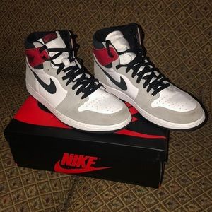 Air Jordan 1 high “light smoke grey”